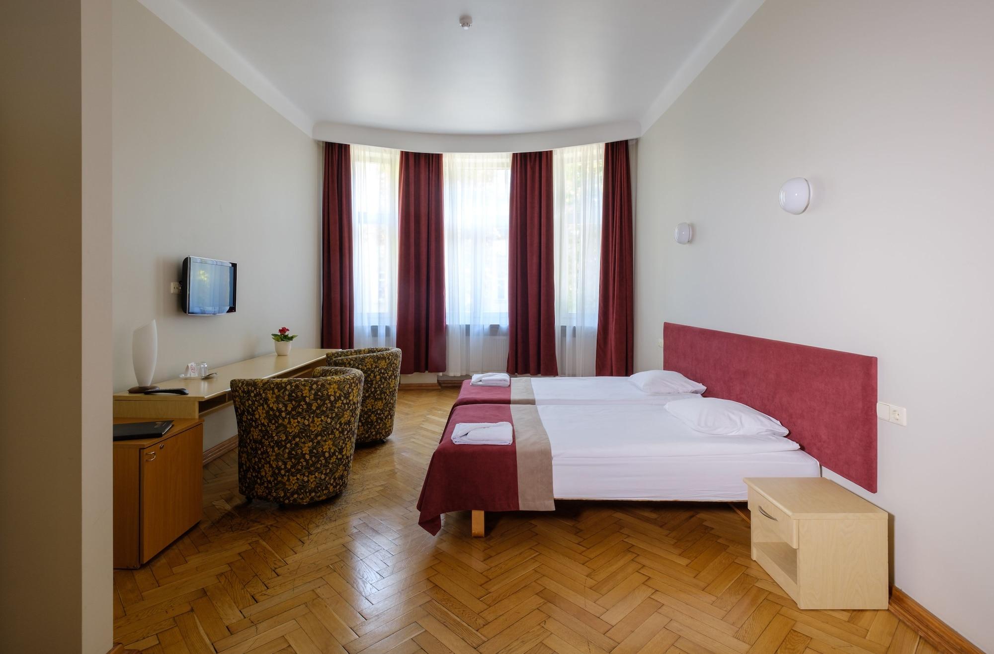 Hotel Metropolis Kaunas Dış mekan fotoğraf