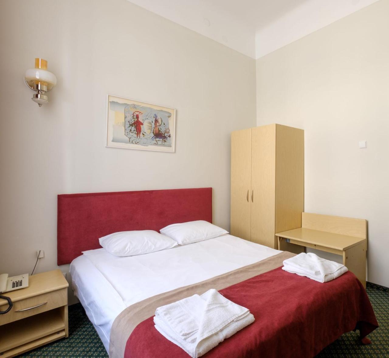 Hotel Metropolis Kaunas Dış mekan fotoğraf